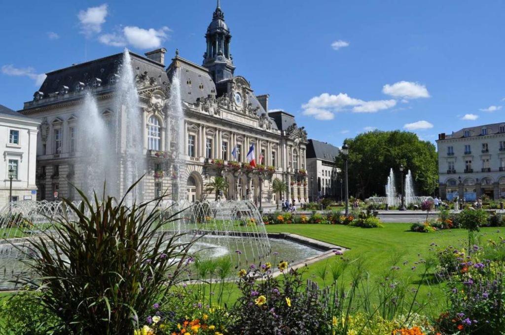 Апартаменты Le Marcel / Gare De Тур Экстерьер фото